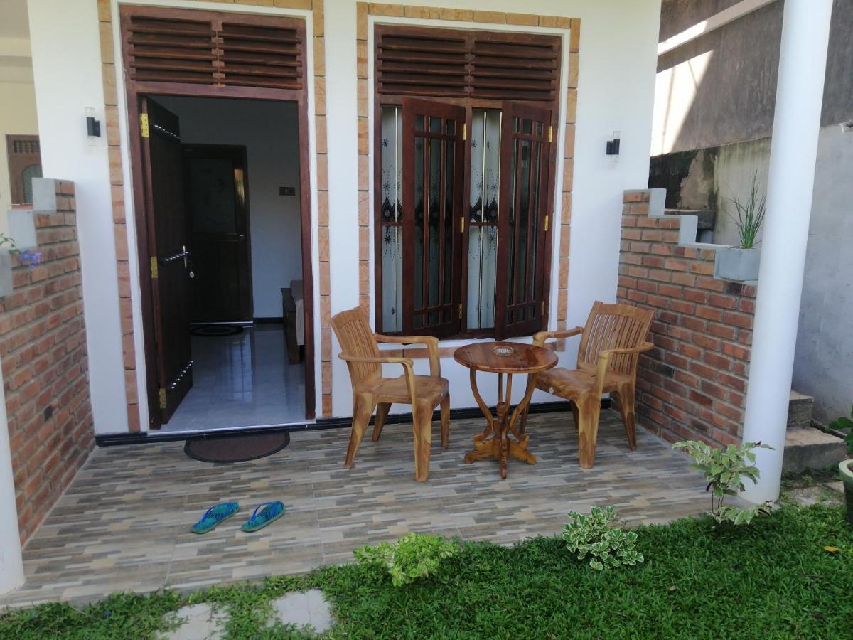 Flip Flop Inn มิริสซา ภายนอก รูปภาพ